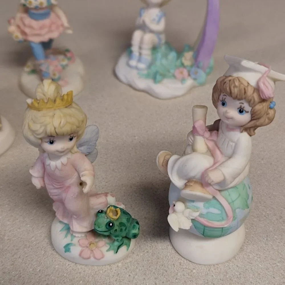 Sweet Dreams Vintage figurines Set of 5 Ballerina, Mother, Graduate, Princess